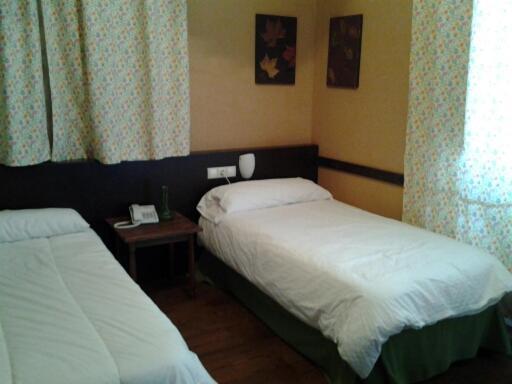 Hotel Rural Casa Roja カダベド 部屋 写真